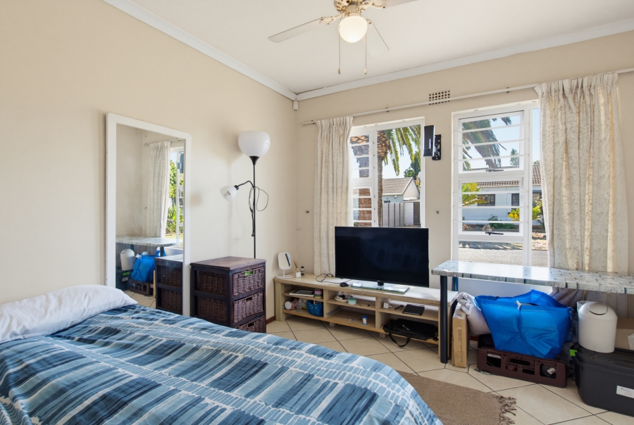 4 Bedroom Property for Sale in Vredekloof East Western Cape